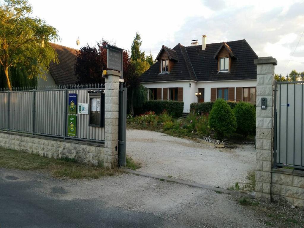 Chambres D'Hotes Du Plessis Chailles  Exteriér fotografie